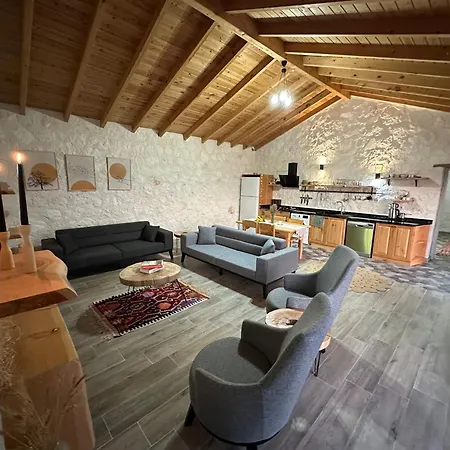 Luvia Country house *